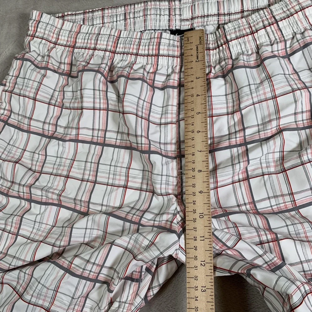 Nike Shorts Mens XL White Red Plaid Swim Trunks Mesh Lined Drawstring 397143-100